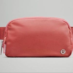 Brier Rose Lululemon Everywhere Belt Bag